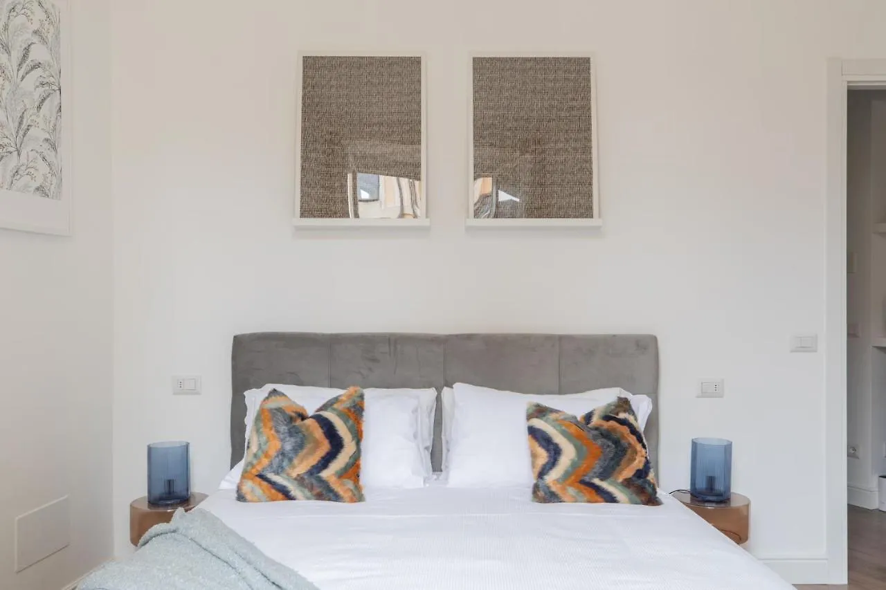 Iflat Magnificent Central Apartment Rom